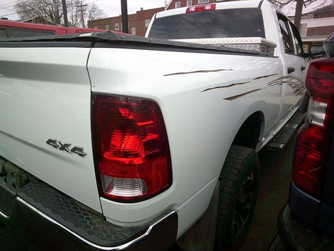 Used 2013 RAM 2500 Tradesman w/ Chrome Appearance Group image 7