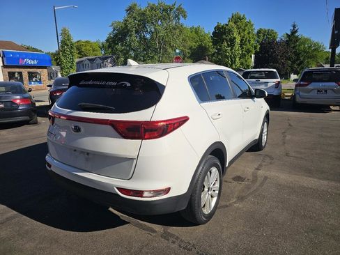 Used 2018 Kia Sportage LX AWD/4WD image 11