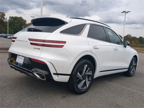 New 2026 Genesis GV70 3.5T Sport Advanced image 4