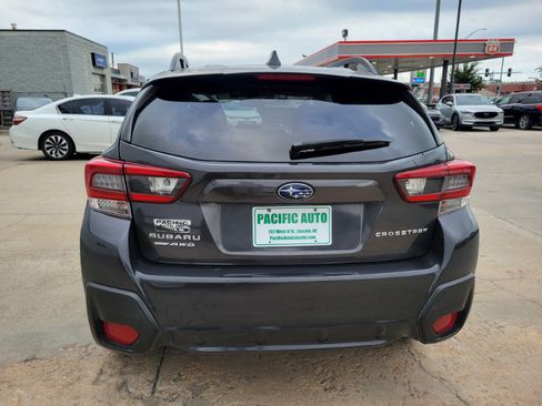 Used 2021 Subaru Crosstrek 2.0i Premium w/ Moonroof Package AWD/4WD image 6