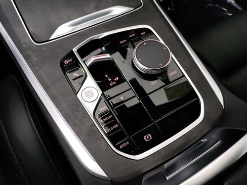 New 2026 BMW X5 sDrive40i w/ M Sport Package image 22