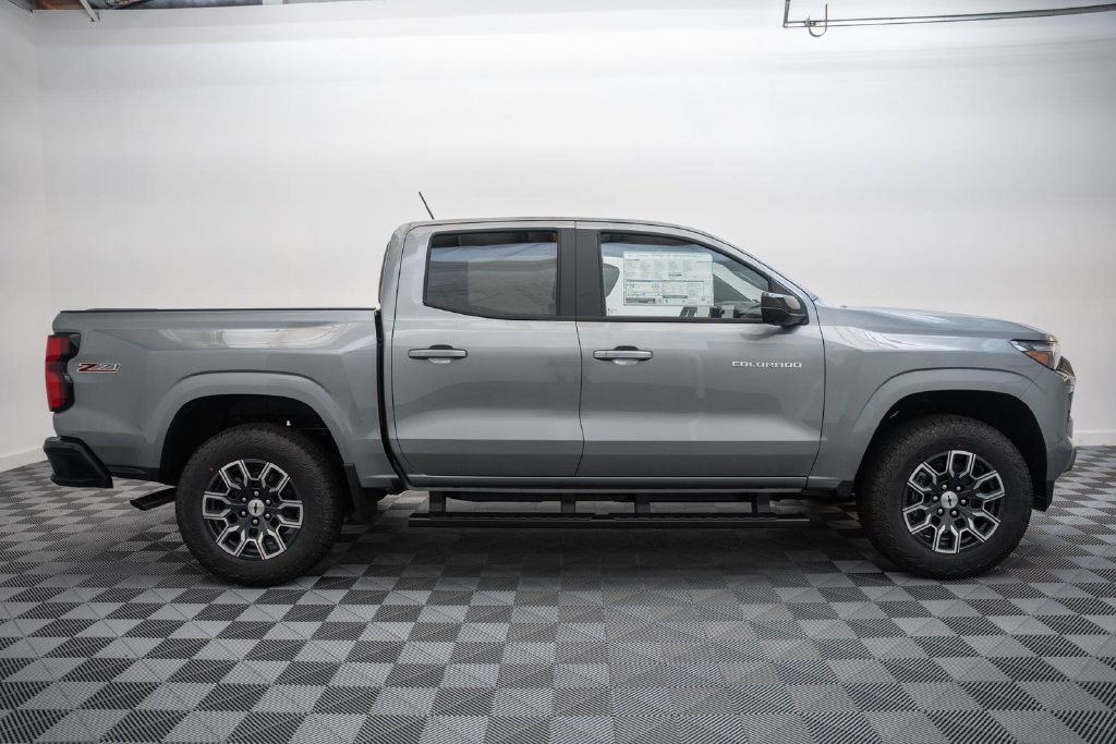New 2026 Chevrolet Colorado Z71 w/ Technology Package AWD/4WD image 4