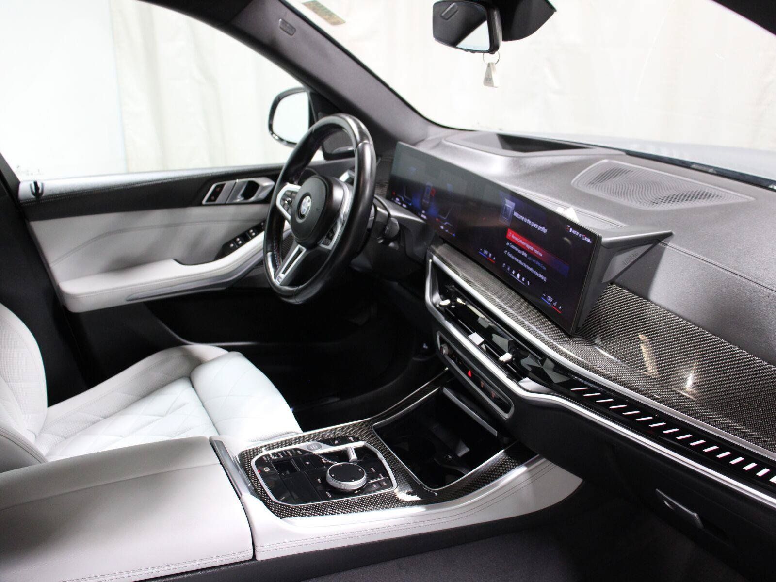 Used 2024 BMW X5 M60i w/ Climate Comfort Package AWD/4WD image 7