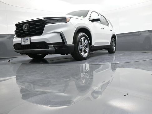 Used 2023 Honda Pilot EX-L image 28
