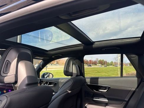 Used 2026 Mercedes-Benz GLC 300 4MATIC image 35