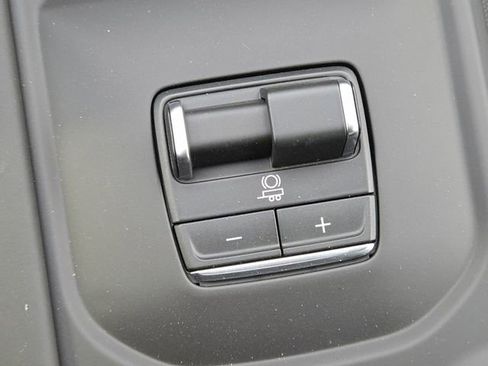 New 2026 GMC Sierra 2500 AT4X image 9