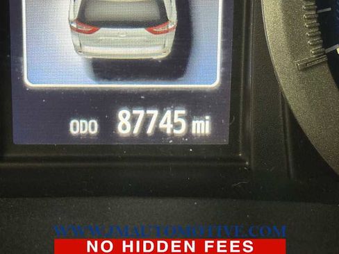 Used 2020 Toyota Sienna XLE Premium AWD/4WD image 25