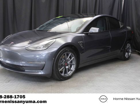 Used 2022 Tesla Model 3 Long Range AWD/4WD image 3