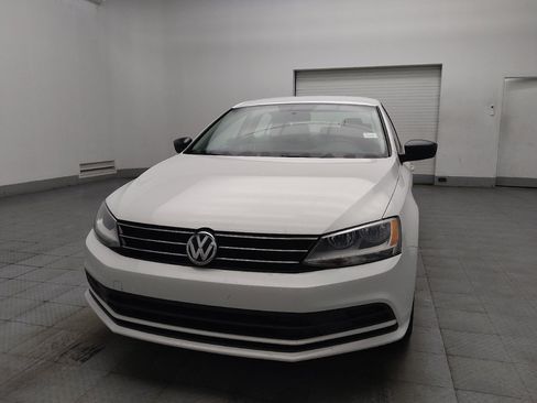 Used 2016 Volkswagen Jetta SE FWD image 15