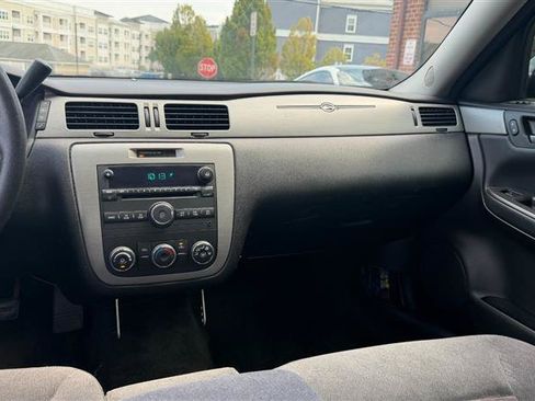 Used 2008 Chevrolet Impala Police FWD image 16