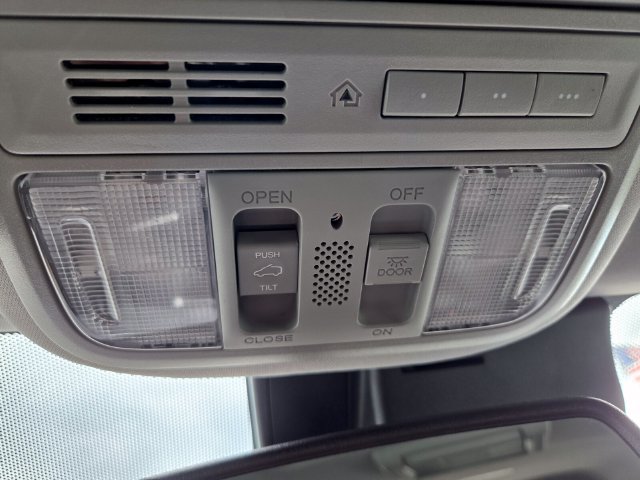 Used 2017 Honda Pilot Touring image 38
