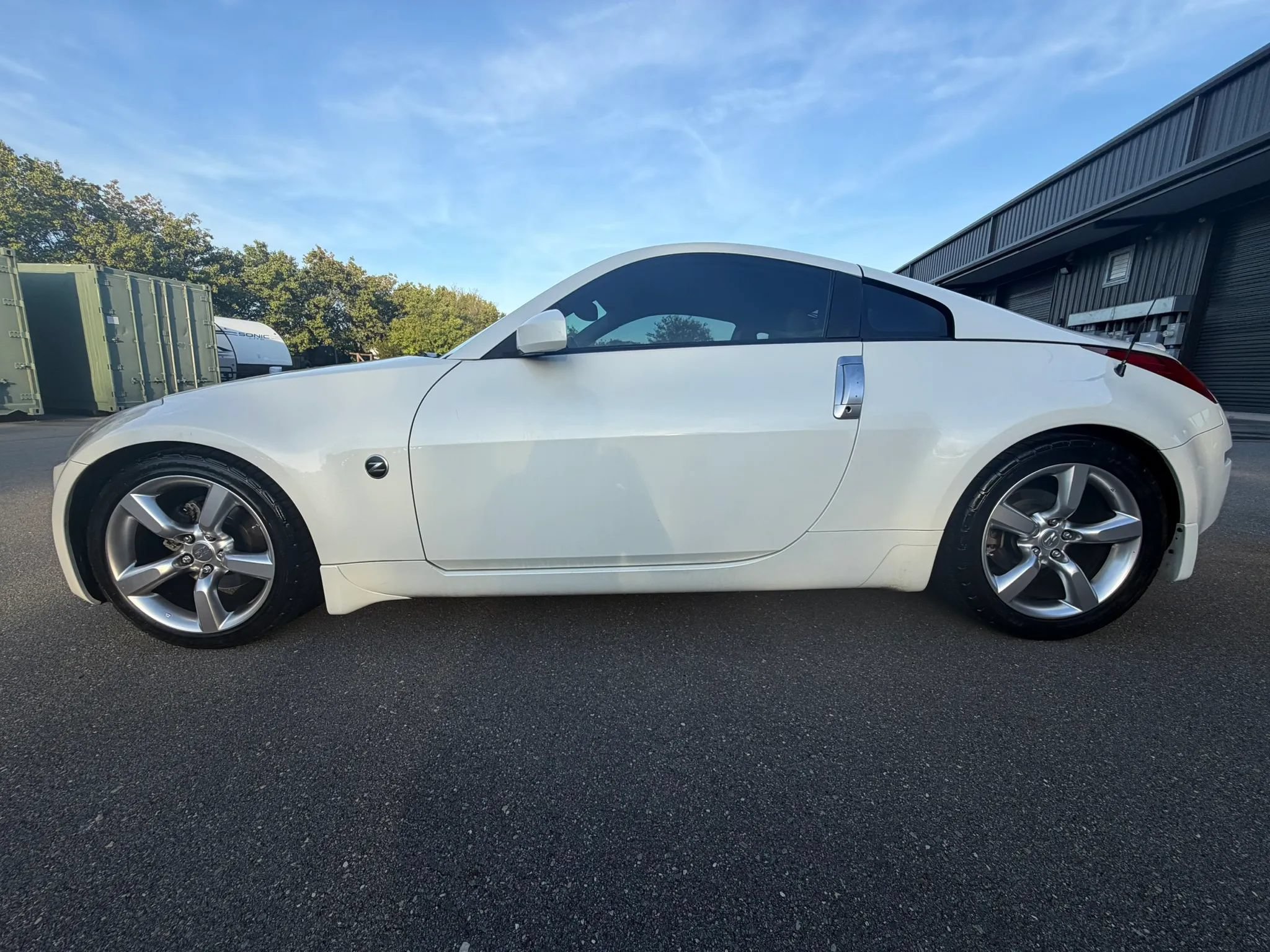 Used 2003 Nissan 350Z Coupe RWD image 4