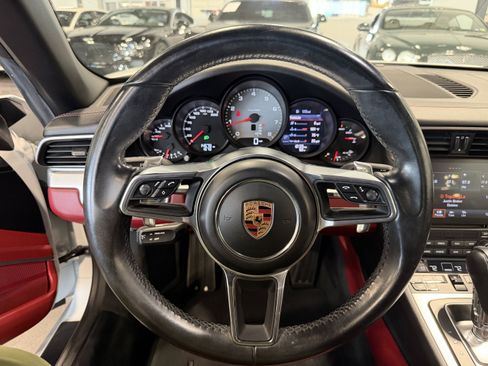 Used 2018 Porsche 911 Carrera S RWD image 12