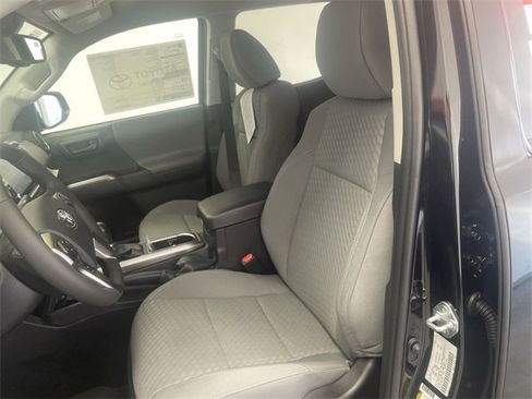 Used 2023 Toyota Tacoma SR5 w/ Technology Package image 12