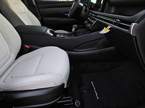 New 2026 Hyundai Santa Cruz SEL FWD image 9