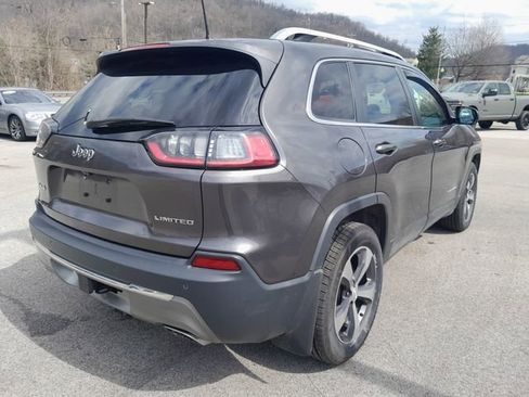 Used 2019 Jeep Cherokee Limited w/ Trailer Tow Group AWD/4WD image 8