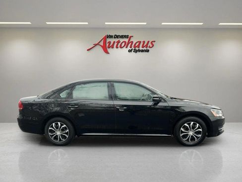 Used 2015 Volkswagen Passat 1.8T S image 8