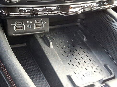 Used 2025 Dodge Durango GT image 27