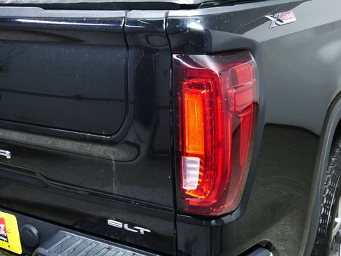 Certified 2024 GMC Sierra 1500 SLT w/ SLT Premium Plus Package image 17