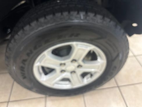 Used 2021 Jeep Wrangler Sport AWD/4WD image 41
