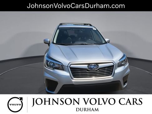 Used 2019 Subaru Forester Premium AWD/4WD image 3