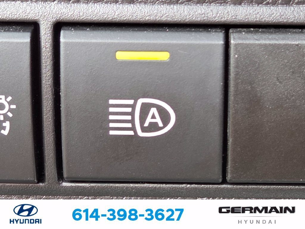 Used 2025 Toyota Corolla LE FWD image 32