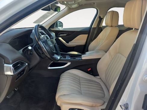 Used 2019 Jaguar F-PACE Portfolio AWD/4WD image 9