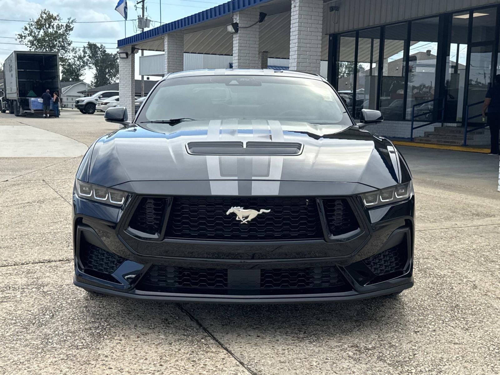 Used 2025 Ford Mustang GT Premium RWD image 2