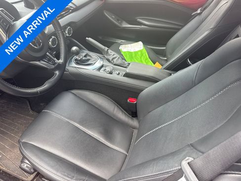 Used 2024 MAZDA MX-5 Miata RF Grand Touring RWD image 6
