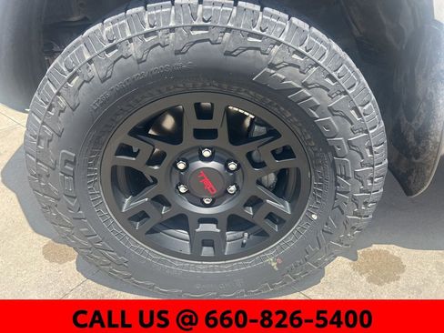 Certified 2024 Toyota 4Runner TRD Off-Road Premium w/ Moonroof Package AWD/4WD image 14