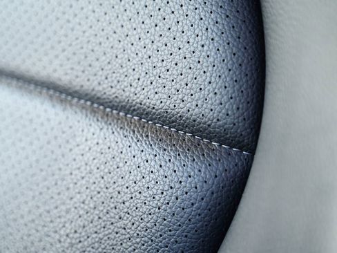 Used 2017 Mercedes-Benz C 300 4MATIC Sedan image 17