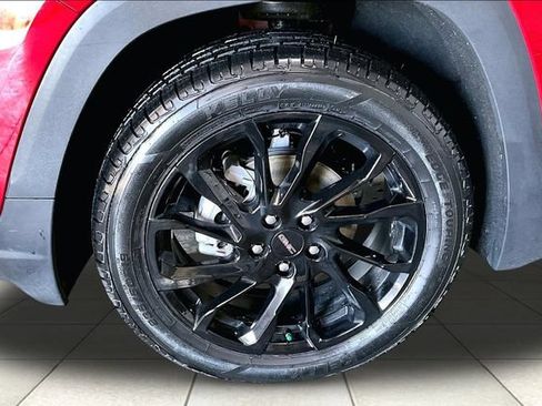 Used 2024 GMC Terrain SLE w/ Driver Convenience Package AWD/4WD image 9