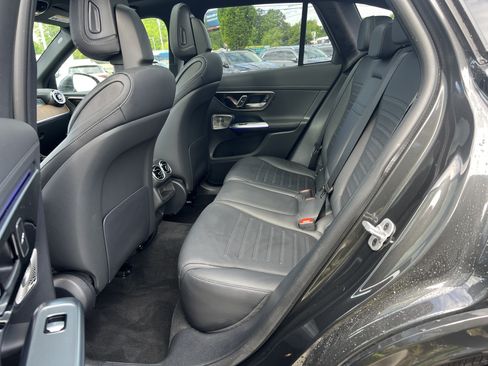 Certified 2025 Mercedes-Benz GLC 300 4MATIC image 32