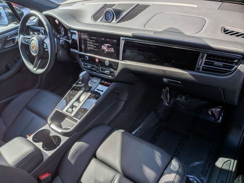 New 2026 Porsche Macan image 26