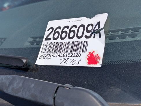 Used 2020 RAM 1500 Classic SLT w/ Luxury Group image 35