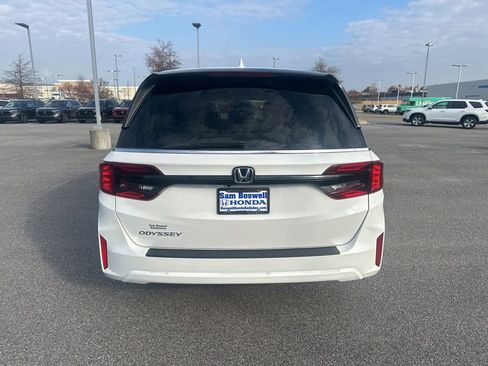 Used 2026 Honda Odyssey EX-L image 4