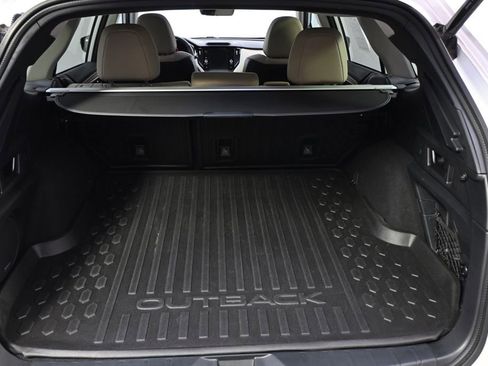 Certified 2025 Subaru Outback Limited image 19