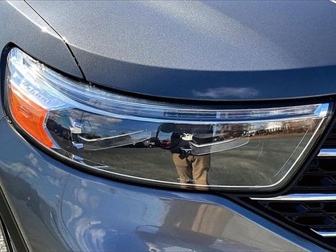 Used 2022 Ford Explorer XLT w/ Equipment Group 202A image 30