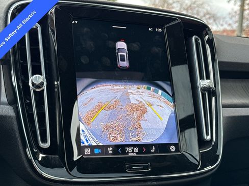 Used 2023 Volvo XC40 Recharge Ultimate image 20