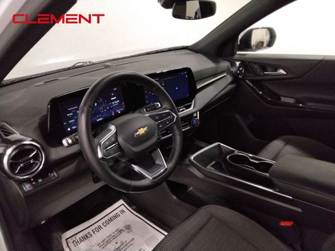 Used 2025 Chevrolet Equinox LT image 27