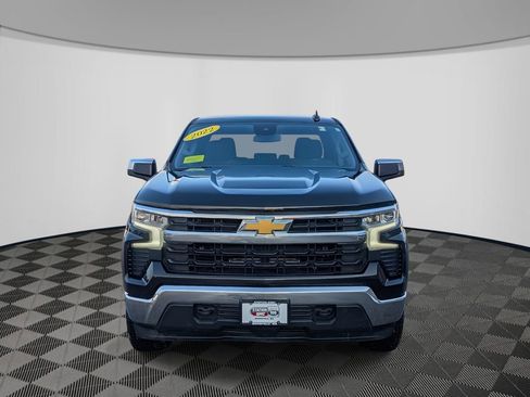 Used 2022 Chevrolet Silverado 1500 LT image 2