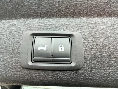 Used 2022 Mitsubishi Outlander SEL image 31