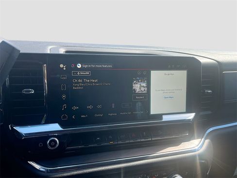 Used 2023 GMC Sierra 1500 SLT w/ X31 Off-Road Package image 15