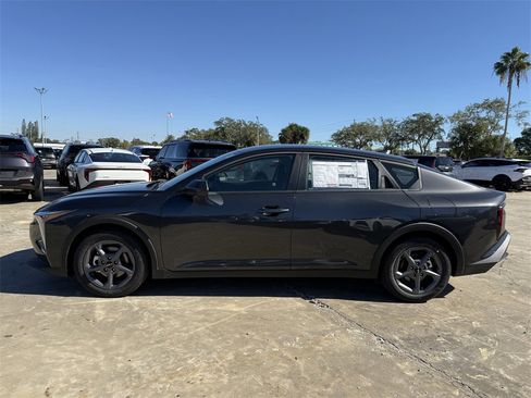 New 2025 Kia K4 LXS image 7