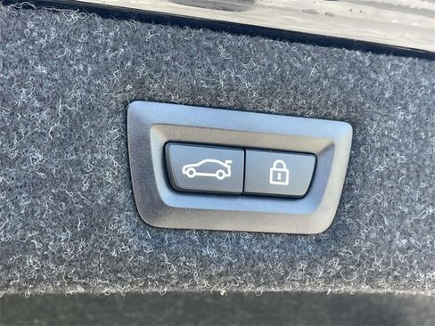 Used 2019 BMW 530i xDrive w/ Convenience Package image 14