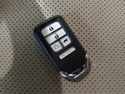 Used 2017 Honda Pilot Elite image 32