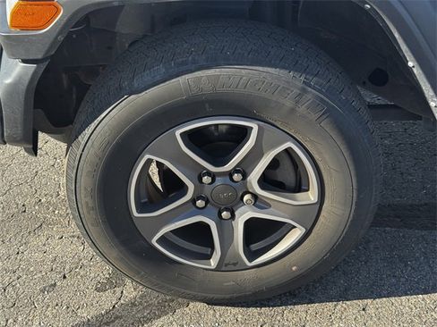 Certified 2022 Jeep Wrangler Unlimited Sport image 10