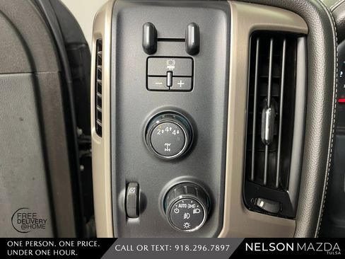 Used 2017 GMC Sierra 2500 Denali w/ Duramax Plus Package image 29