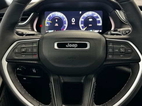 Certified 2024 Jeep Grand Cherokee L Altitude AWD/4WD image 16