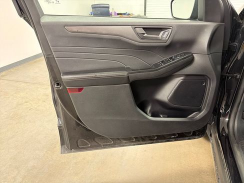 Used 2025 Ford Escape Active FWD image 19